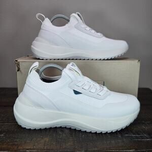 Vessi Stormburst Lowtop Womens Size 6 Waterproof Shoes Sneakers Hiking White